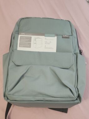 Minimalist Sage Green Diaper Bag – Parent-Friendly Organizer